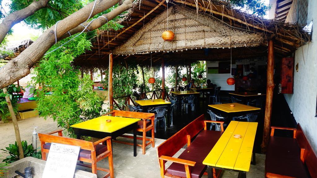 Zimbay Guest House Arugam Bay Exterior photo